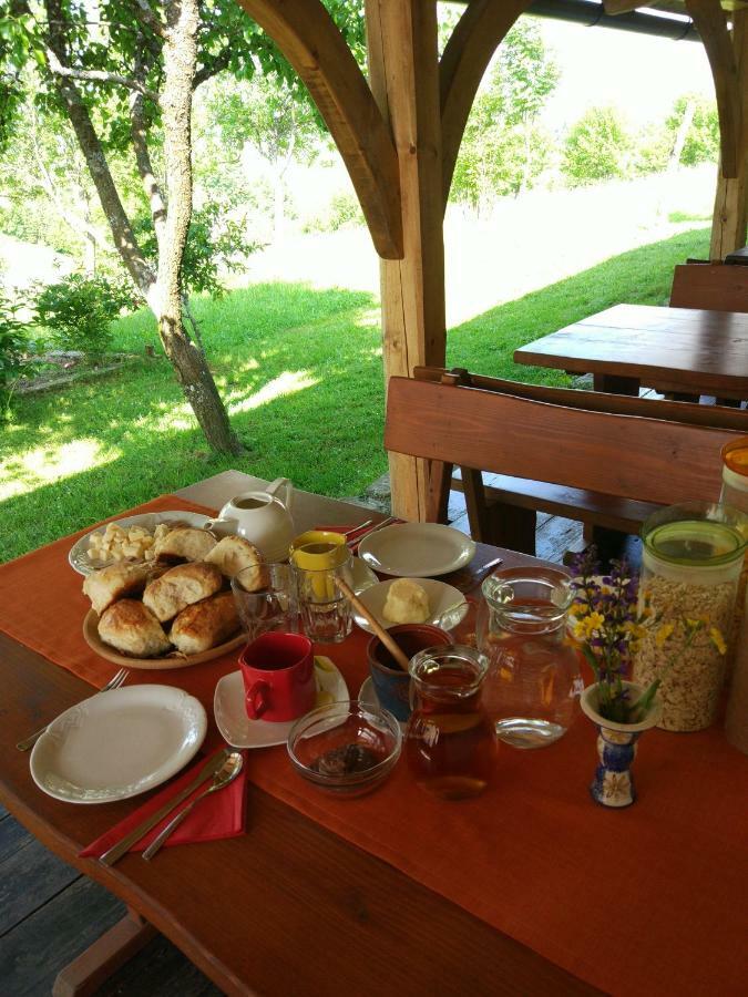 Tourist Farm Strle With Great Local Food Villa Cerknica Exterior foto